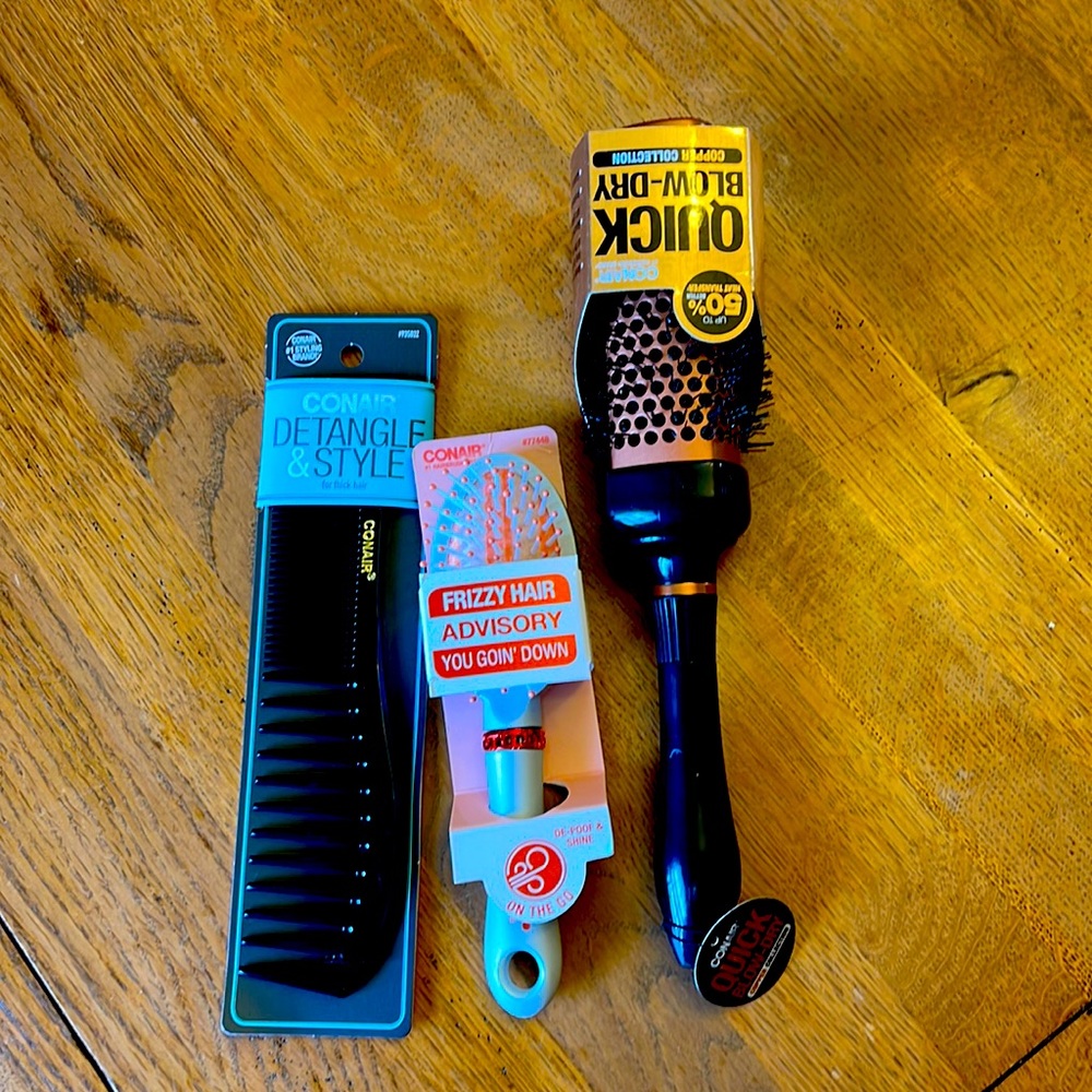 Hair Brush & comb Lot